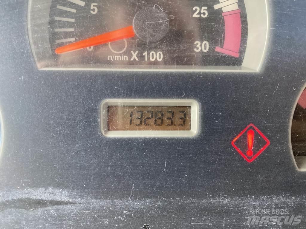 CAT 422 F TURBO Terne