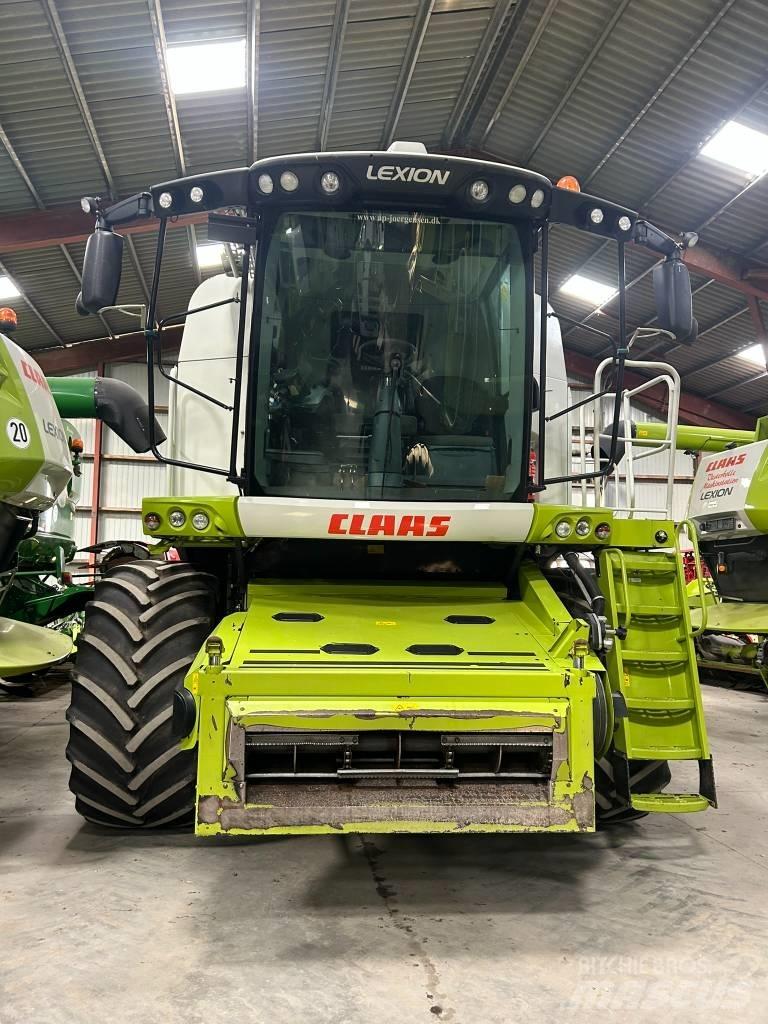 CLAAS Lexion 670 Mietitrebbiatrici
