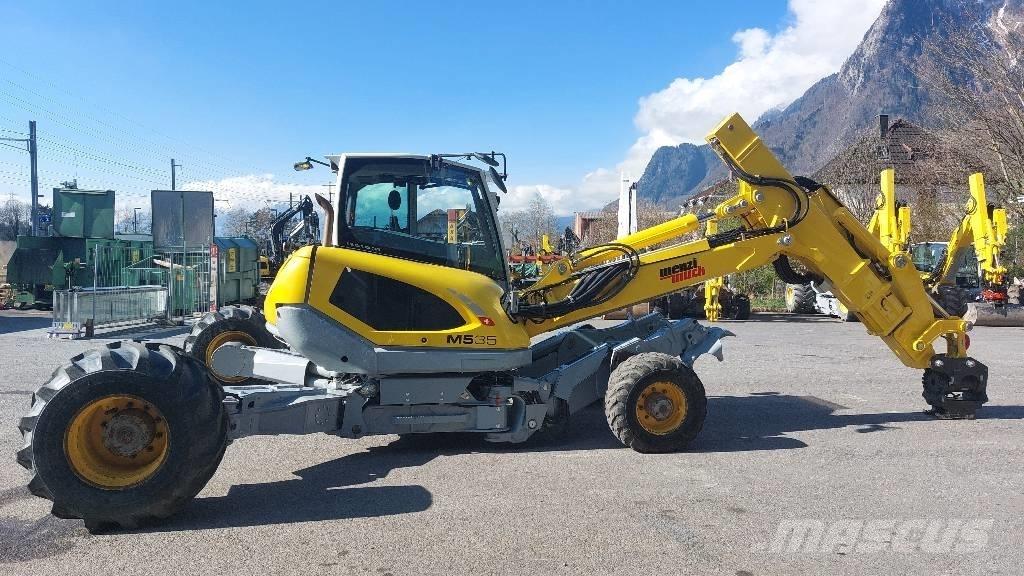 Menzi Muck M535 Escavatori gommati