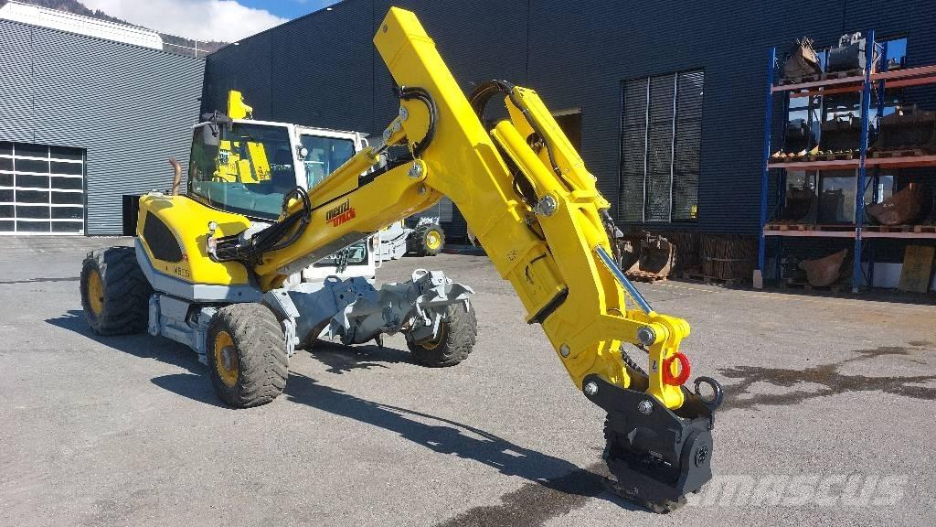 Menzi Muck M535 Escavatori gommati