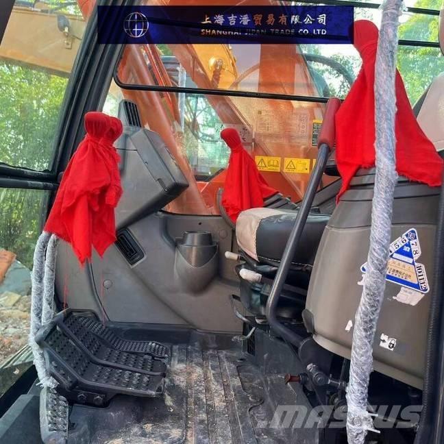 Hitachi ZX 135 Escavatori cingolati