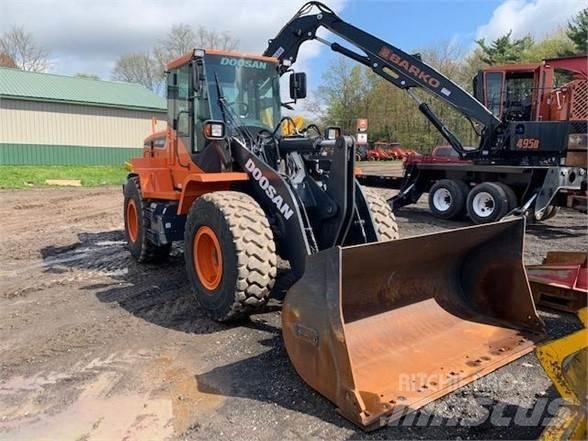 Doosan DL220-5 Pale gommate