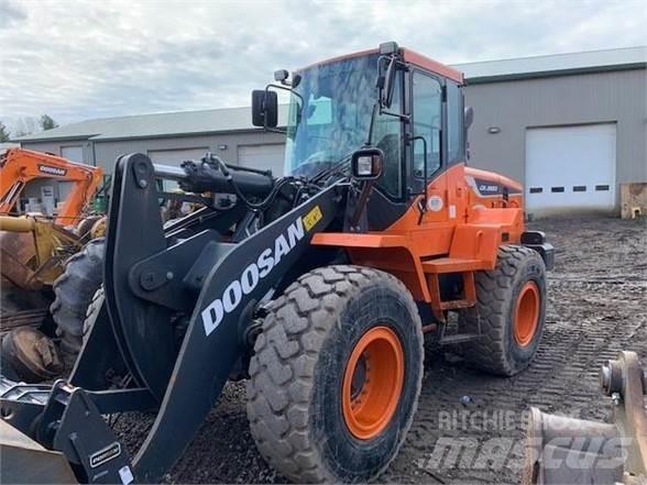 Doosan DL280-5 Pale gommate