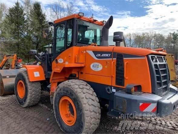 Doosan DL280-5 Pale gommate