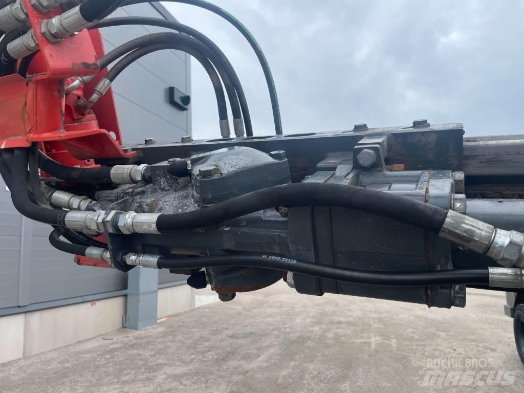 Sandvik DC300Ri Perforatrici di superficie