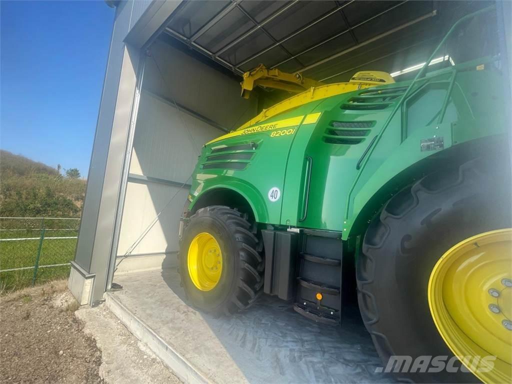 John Deere 8200i Trince semoventi