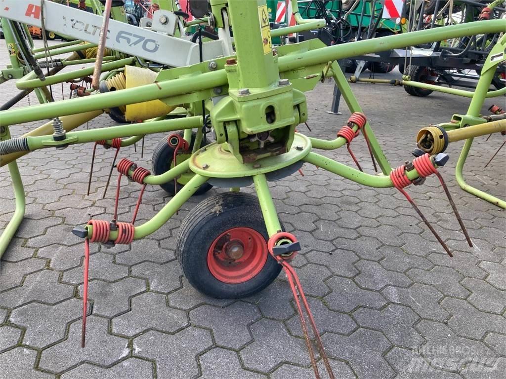 CLAAS Volto 670 Ranghinatori