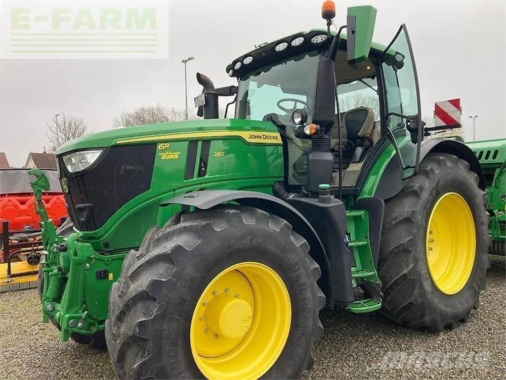 John Deere 6r250 Trattori