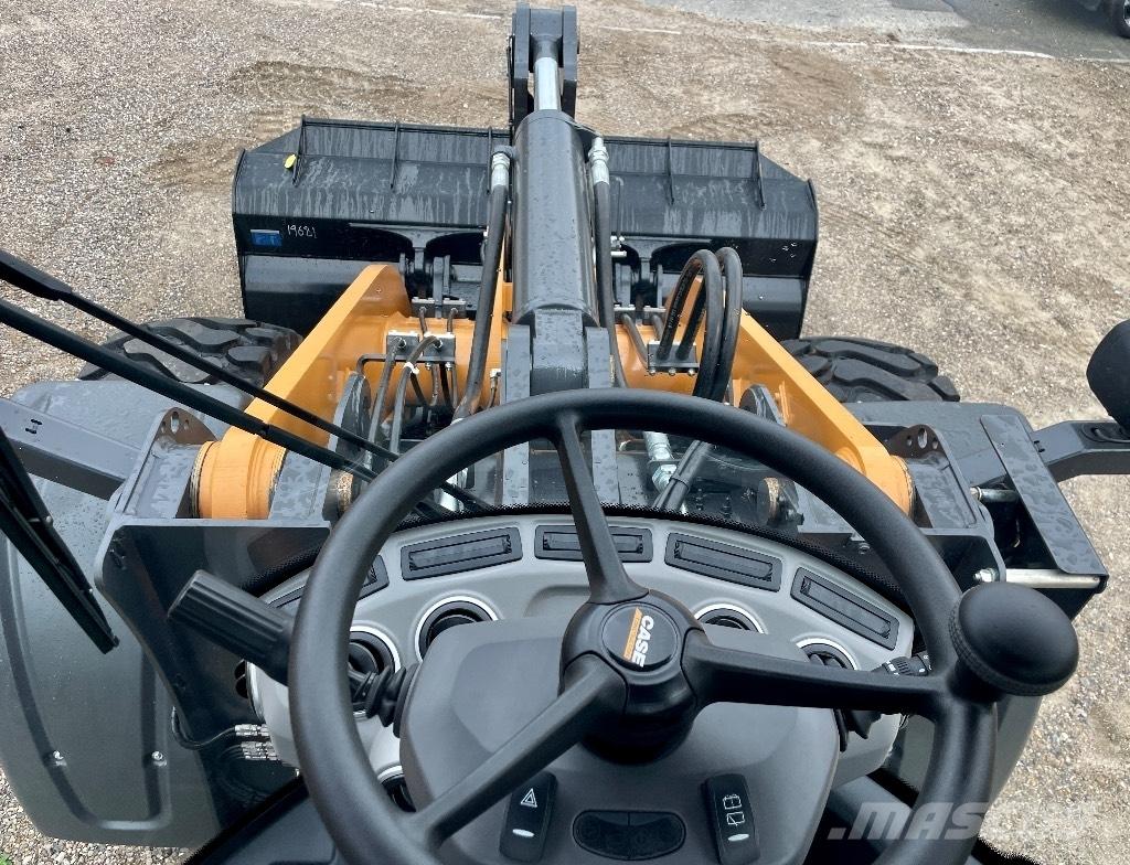 CASE 721 G Evolution Pale gommate