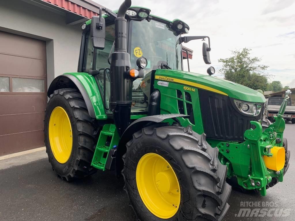 John Deere 6120 M Trattori