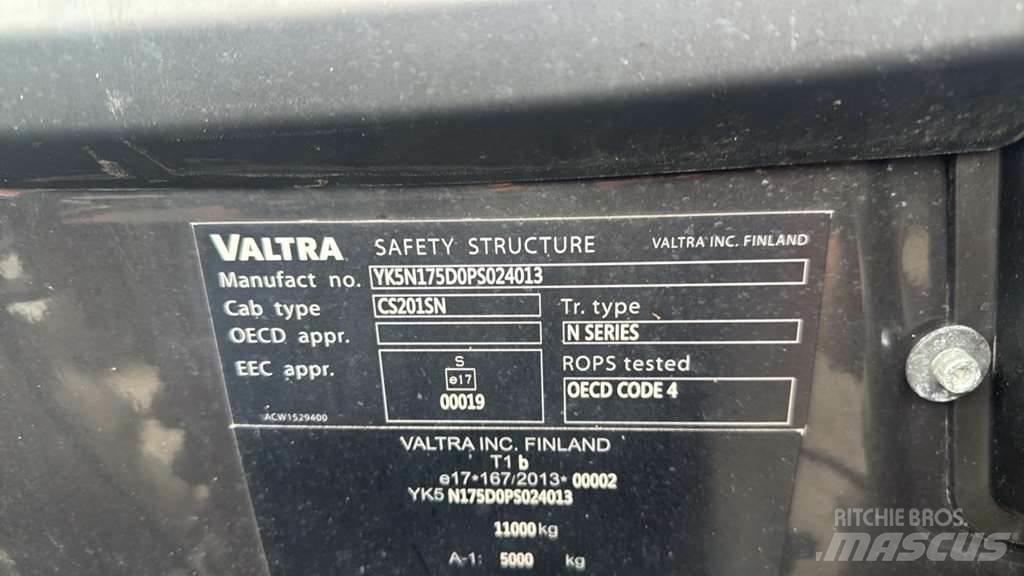 Valtra N175 Trattori