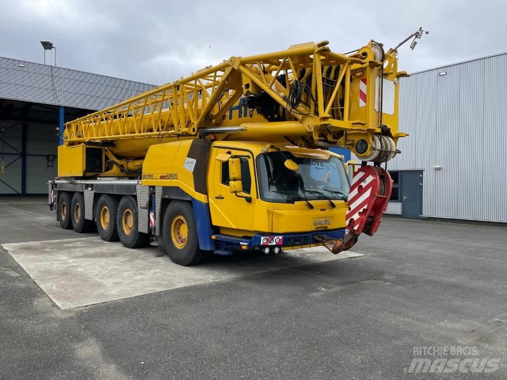 Grove GMK 5250 L Gru per tutti i terreni