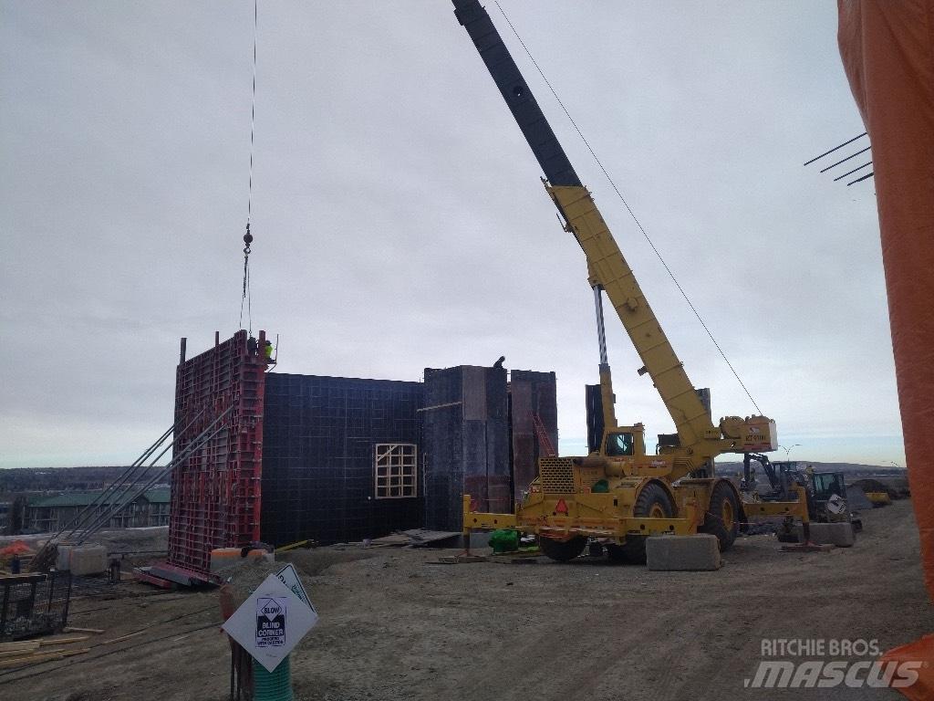 Grove RT 9100 Gru per terreni difficili