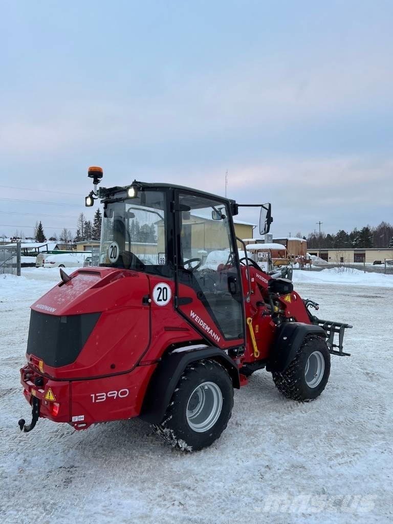 Weidemann 1390 Pale gommate