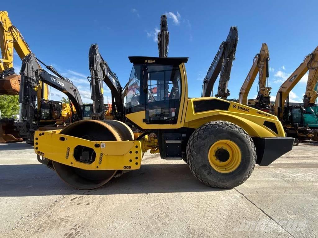 Bomag BW213D-5 Rulli monotamburo
