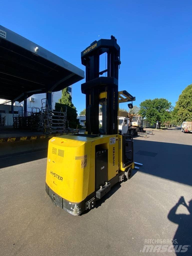 Hyster C1.0 Elevatore passaggio stretto