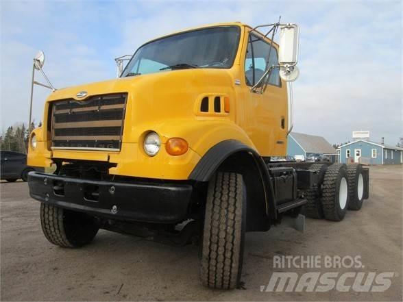Sterling L7500 Autocabinati