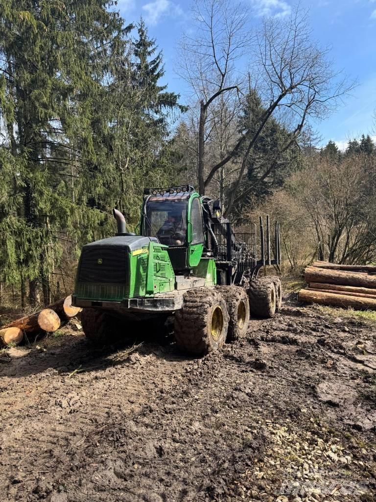 John Deere 1510 E Forwarder