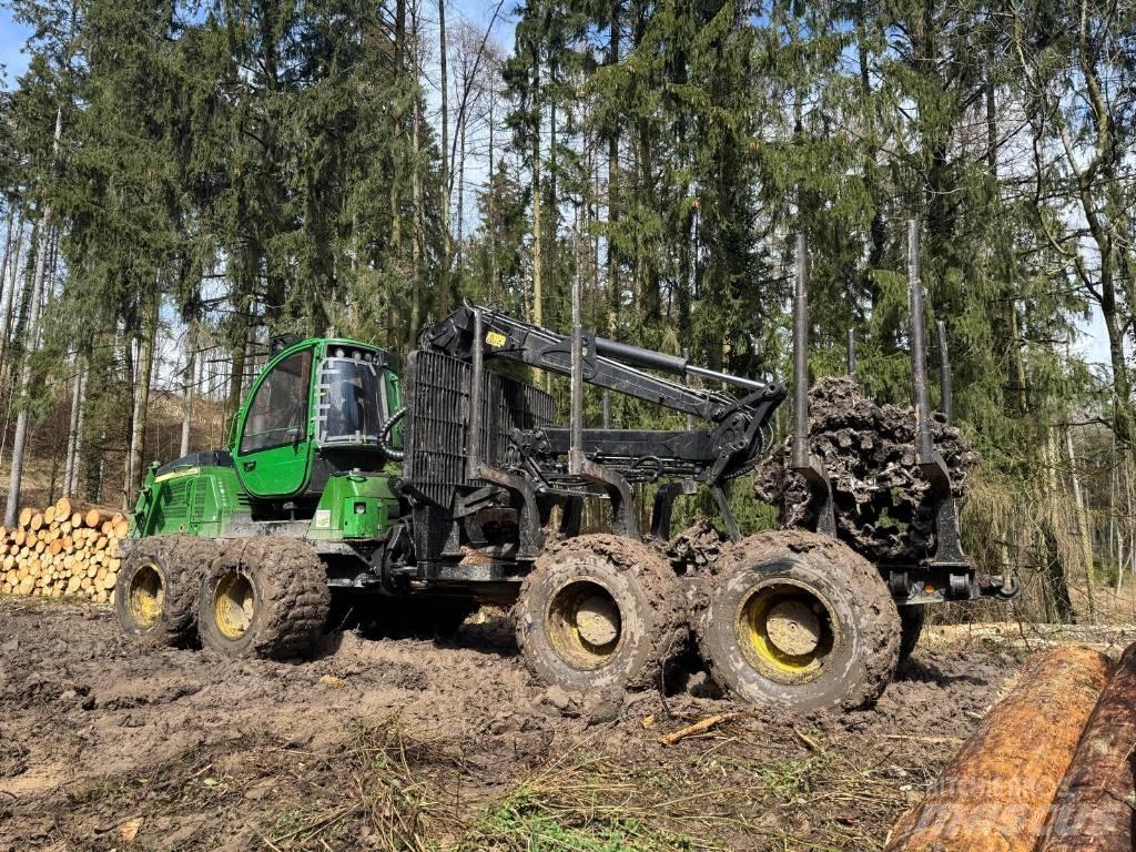 John Deere 1510 E Forwarder