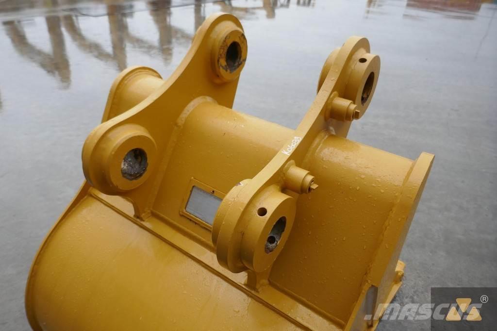 CAT 320 Bucket Benne