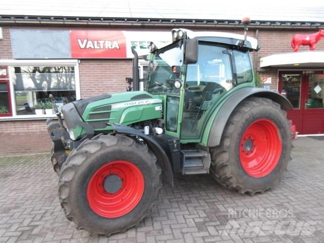 Fendt 211 Vario Trattori