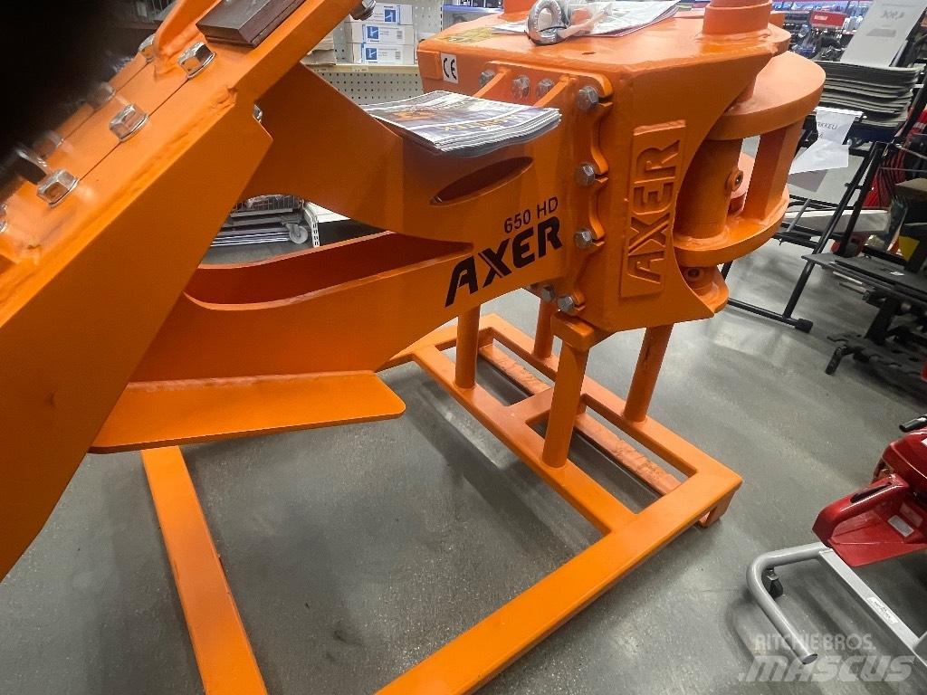 Axer 650 Gru e pale