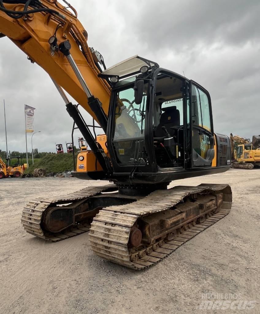 JCB JS 220 Escavatori cingolati