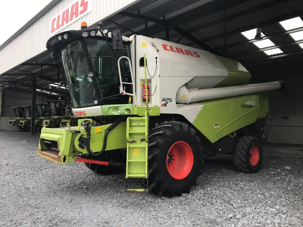 CLAAS Tucano 440 Mietitrebbiatrici