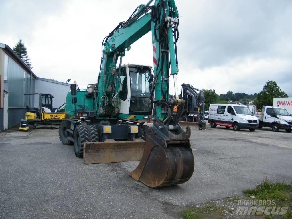 Liebherr A 314 Escavatori gommati