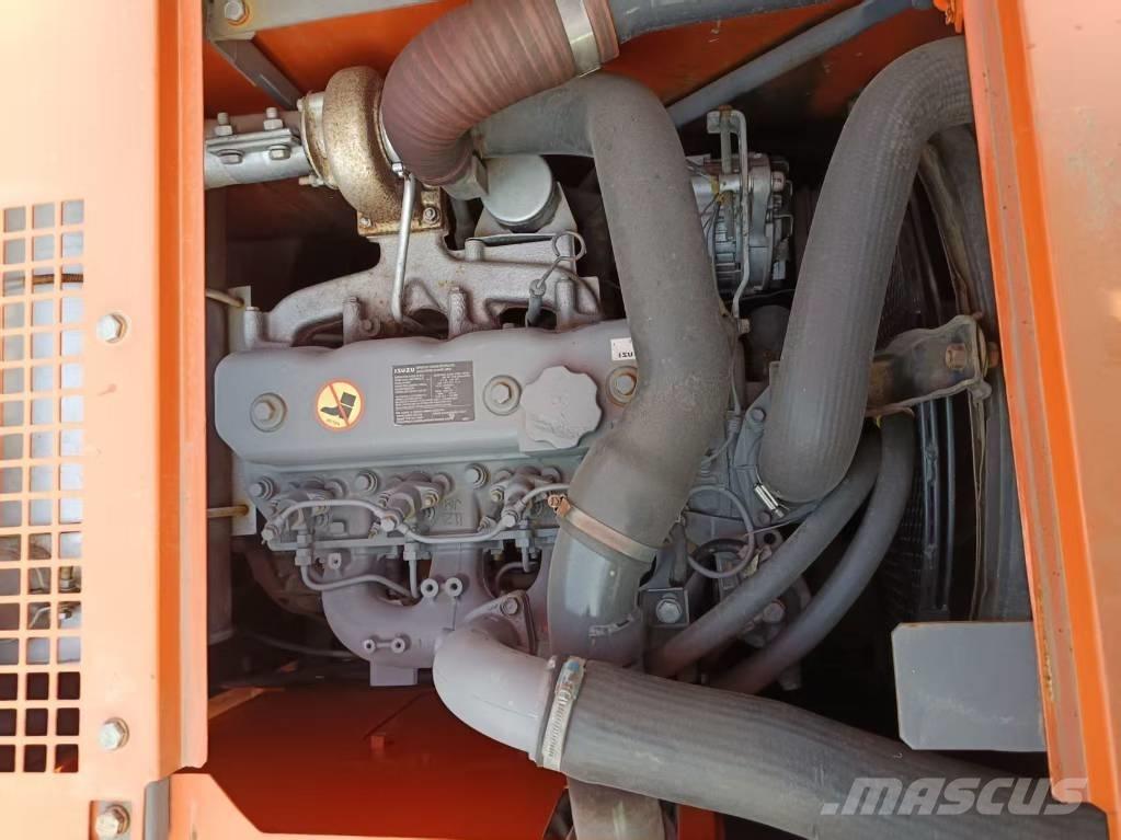Hitachi ZX 135 Escavatori cingolati