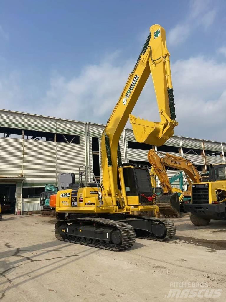 Komatsu PC 220-8 Escavatori cingolati