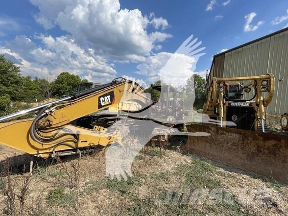 CAT 320 Escavatori cingolati