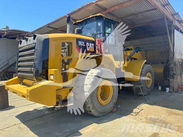 CAT 962L Pale gommate