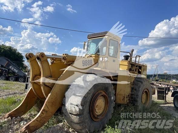 CAT 988B Pale gommate