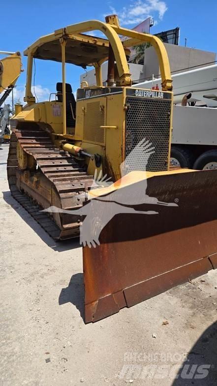 CAT D6M Dozer cingolati