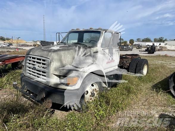 Ford F800 Autocabinati