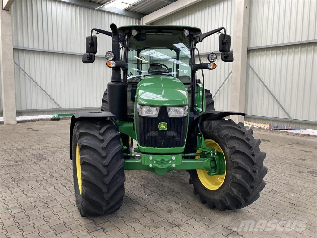 John Deere 5090M Trattori