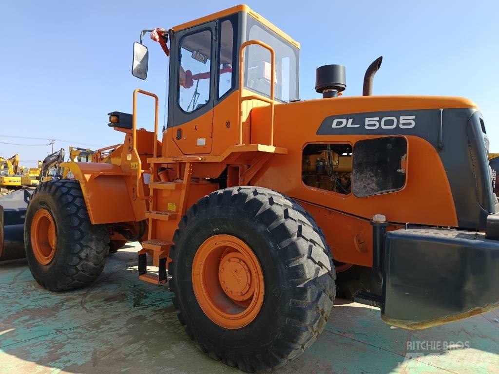 Doosan DL505 Pale gommate