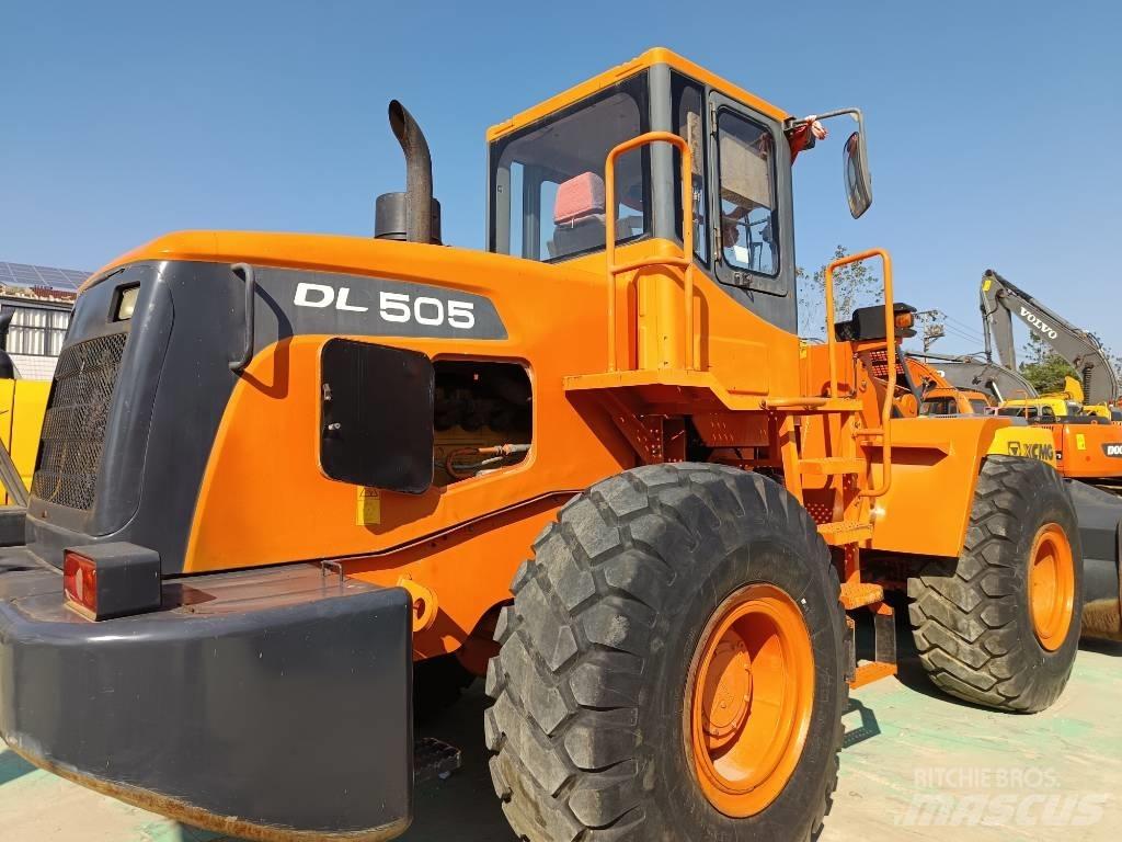 Doosan DL505 Pale gommate
