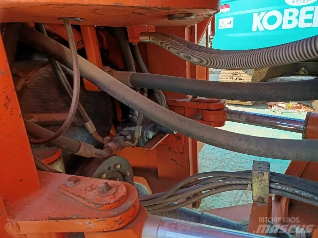Doosan DL505 Pale gommate
