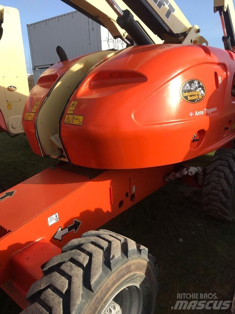 JLG 460 SJ Piattaforme a braccio telescopico