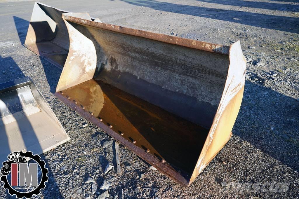 Volvo L30 Skopa Benne