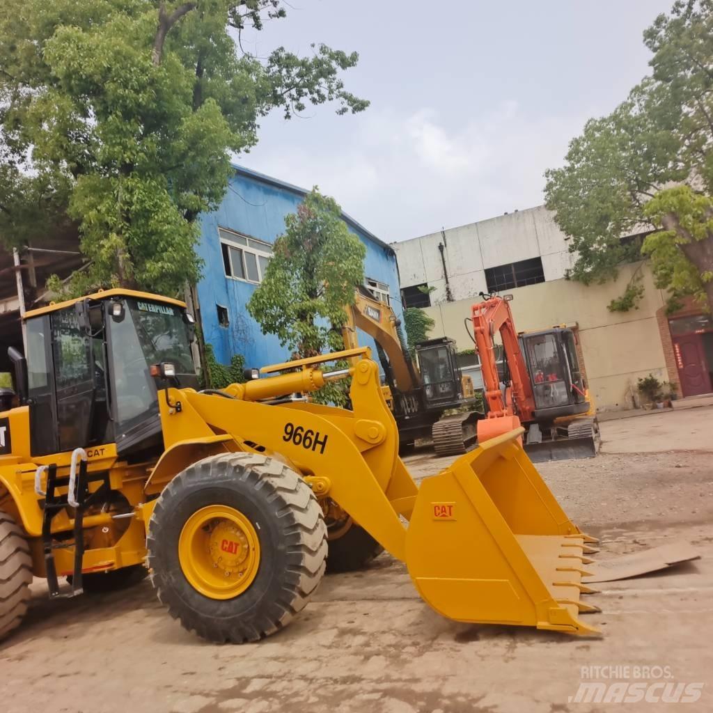 CAT 966 H Pale gommate
