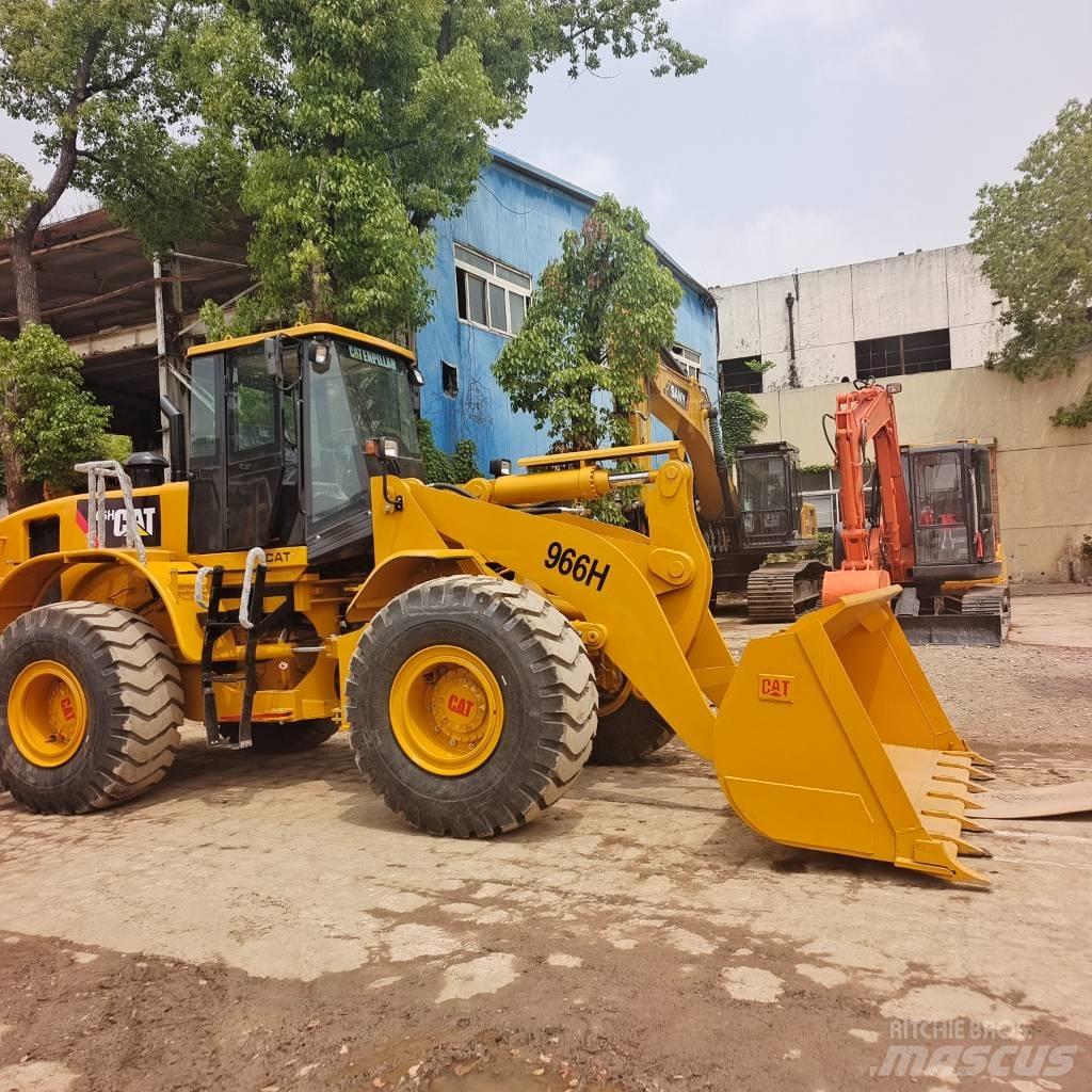 CAT 966 H Pale gommate