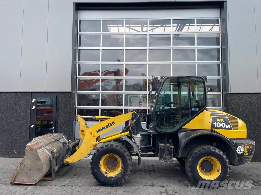 Komatsu WA100 Pale gommate