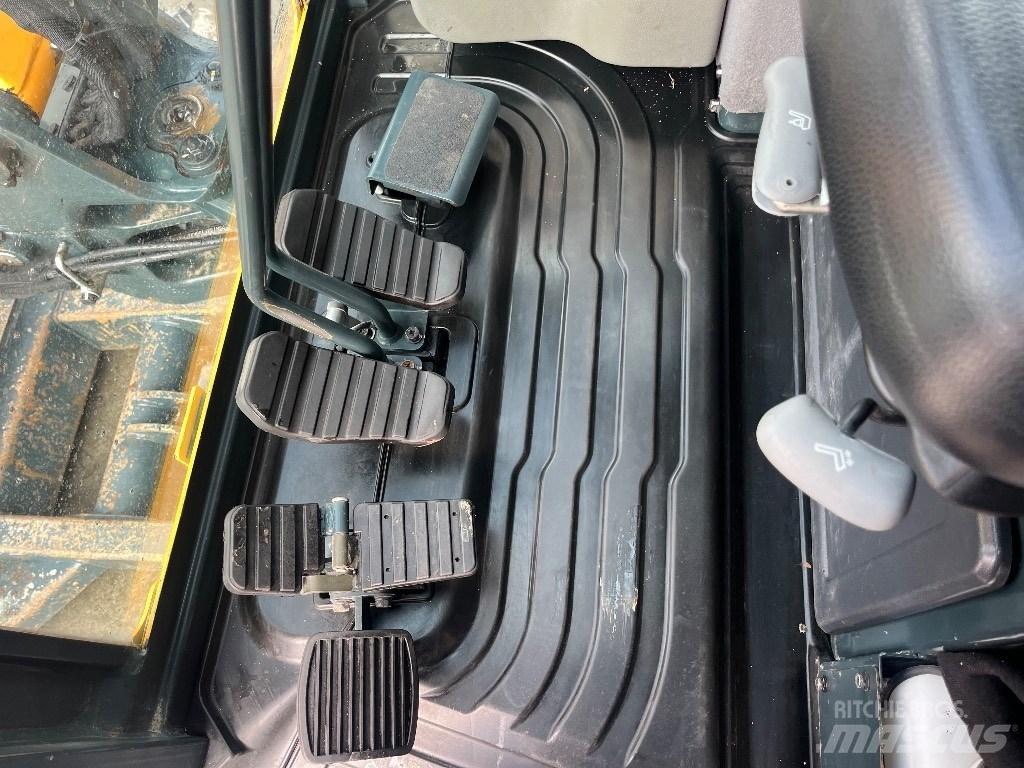 Hyundai R30 Z-9AK Miniescavatori