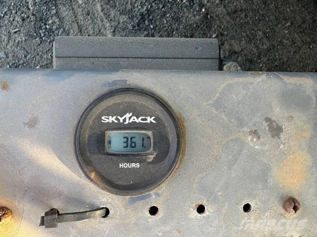 SkyJack SJ 4632 Piattaforme a pantografo