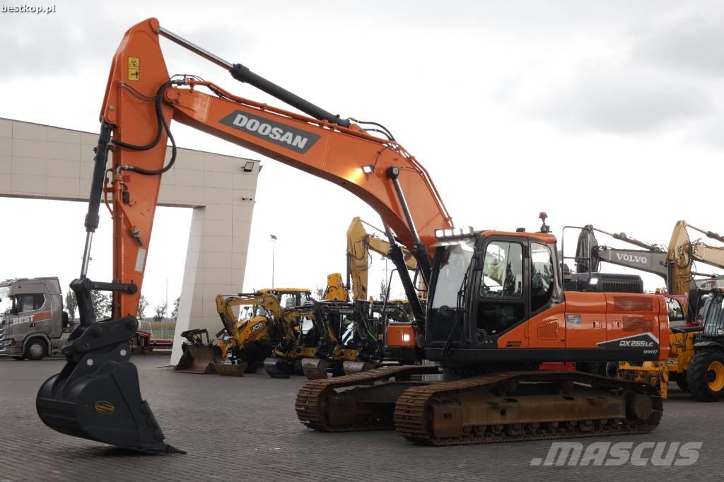 Doosan DX 255 LC-7 Escavatori cingolati