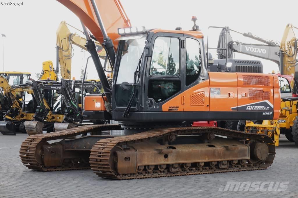 Doosan DX 255 LC-7 Escavatori cingolati