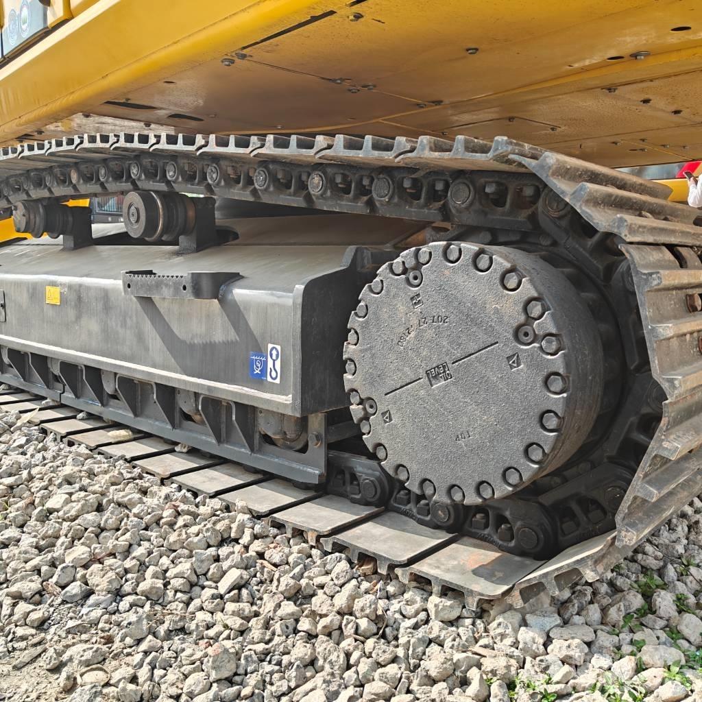 Komatsu 350LC-8 Escavatori cingolati